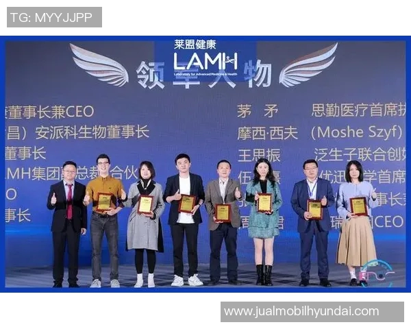 朱旭航的成长之路:从青涩少年到行业领军人物的奋斗历程 朱旭航的成长之路:从青涩少年到行业领军人物的奋斗历程