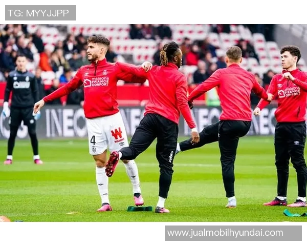 诺丁汉森林对阵加的夫城精彩直播全程回顾与分析 诺丁汉森林对阵加的夫城精彩直播全程回顾与分析