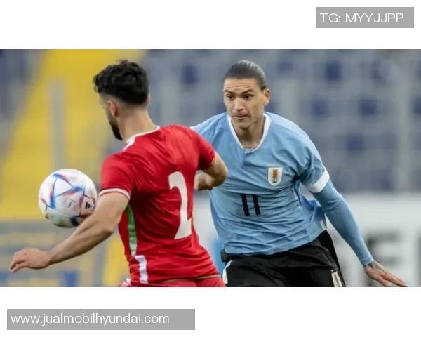 努涅斯在赛场上的崛起与挑战分析：从新星到顶级前锋的蜕变之路